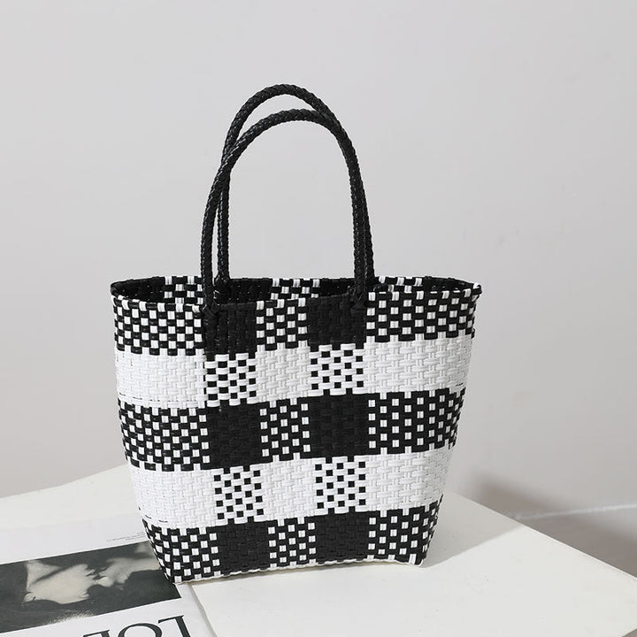 Handmade basket bag in modern check pattern Kalsten