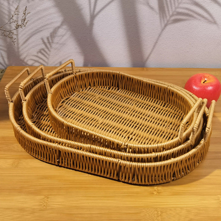 Ladies round willow baskets by Kalsten
