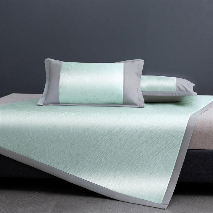 Women's Luxurious Bedspread with Elegant Two-Tone Design Kalsten