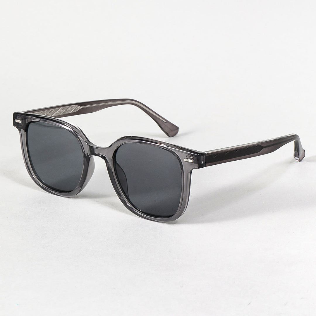 Women’s fashionable sunglasses with distinctive rectangular frame and UV protection Kalsten