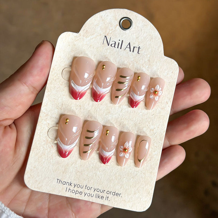 Elegant Floral and Gold Accent Press-On Nail Set Kalsten