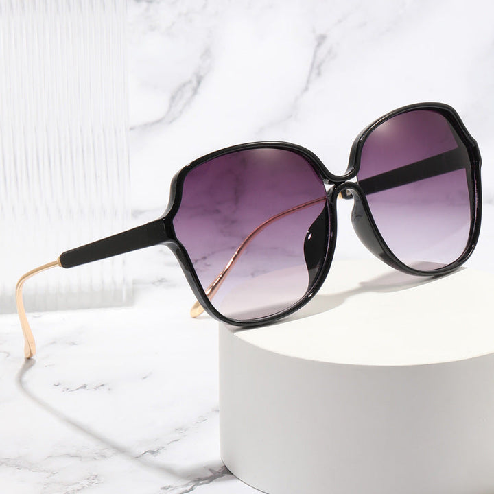 Women's sunglasses in elegant oversized design Kalsten