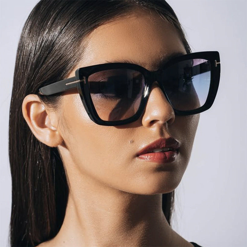Women's large sunglasses in modern design with trendy tortoise pattern Kalsten
