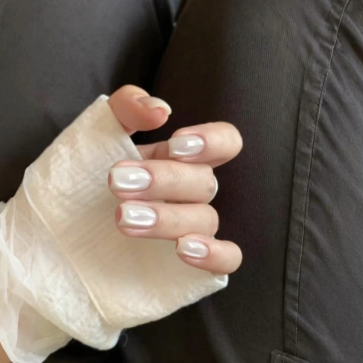 Artificial nails with elegant ombre effect and glitter accents Kalsten