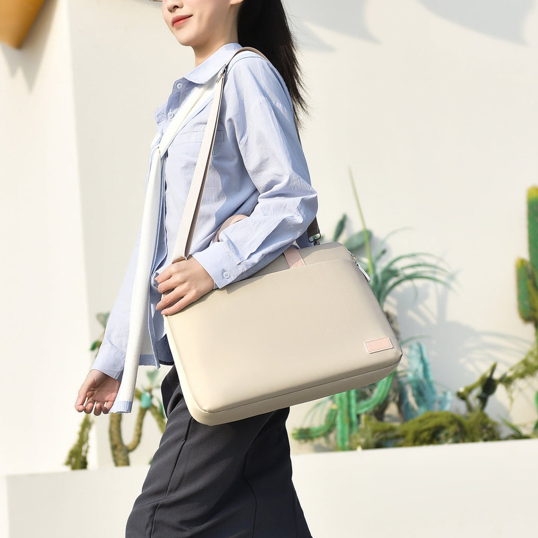 Laptop bag with practical shoulder strap and durable material Kalsten
