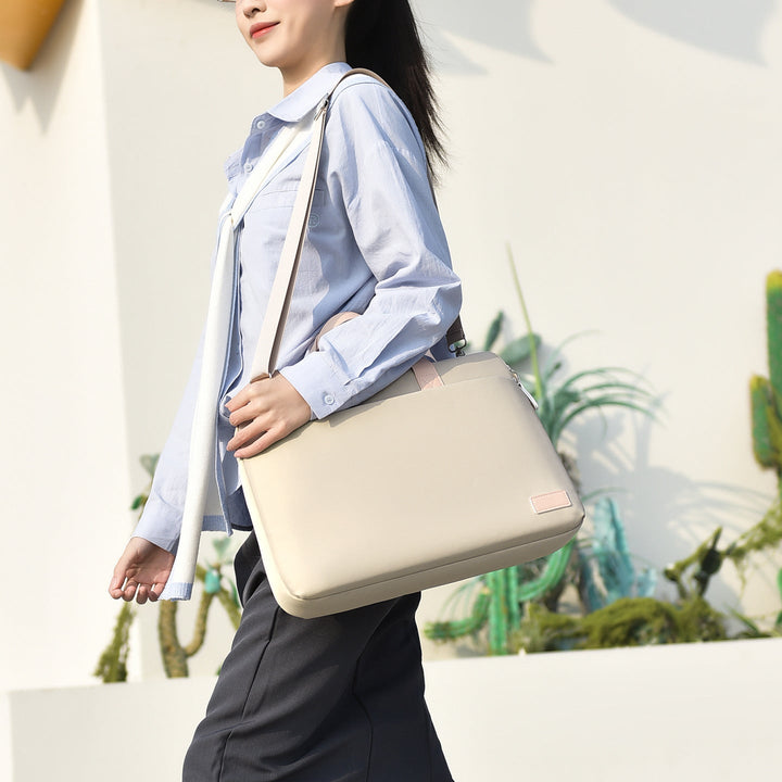Laptop bag with practical shoulder strap and durable material Kalsten