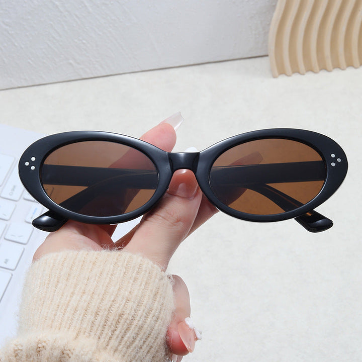Ladies fashionable sunglasses in elegant oval design Kalsten