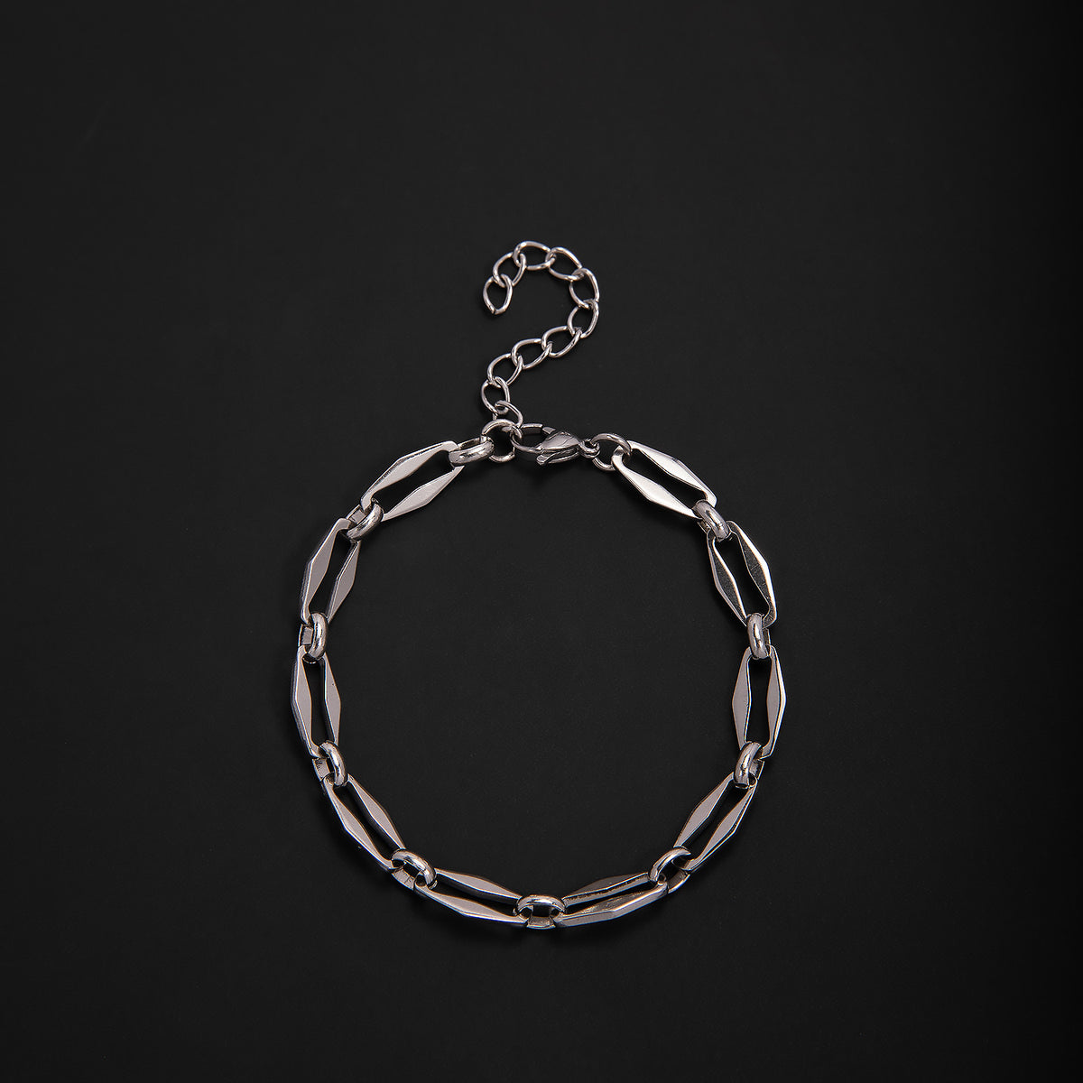 Elegant Geometric Link Bracelet Acalora