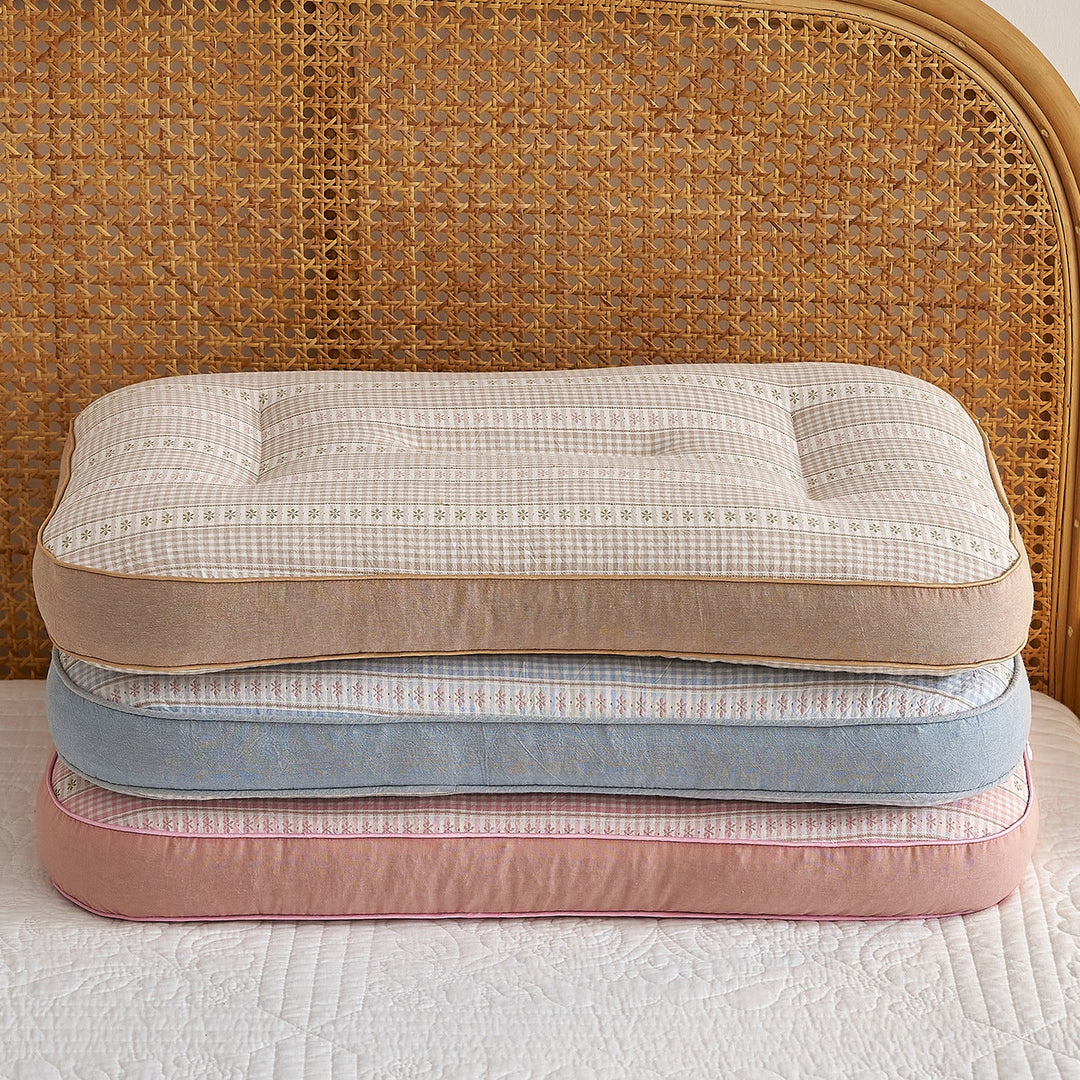 Ergonomic sleeping pillow with gentle support Kalsten