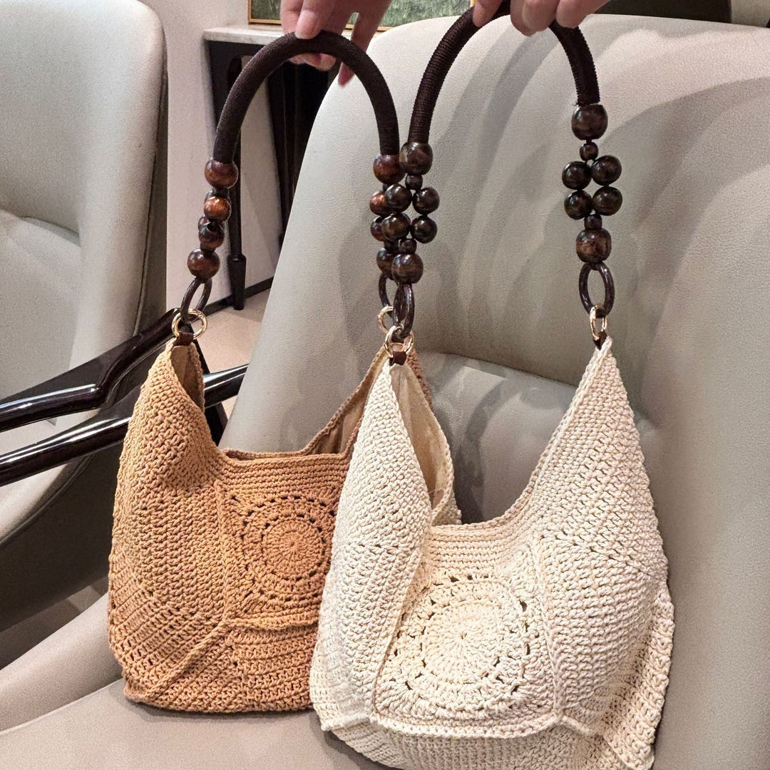 Hand-knotted shoulder bag with wooden handles Kalsten