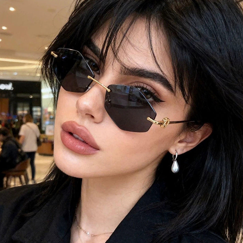 Women's fashionable sunglasses with hexagonal frame and luxurious accents Kalsten