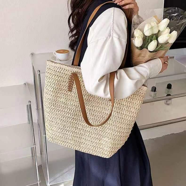 Elegant Bast bag with High-Quality Leather Handles Kalsten