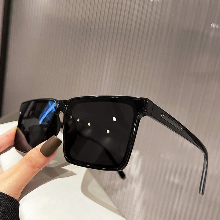 Ladies square sunglasses with modern, sturdy plastic frame Kalsten