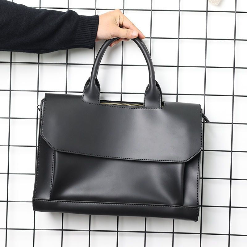 Elegant briefcase with practical outer pocket Kalsten