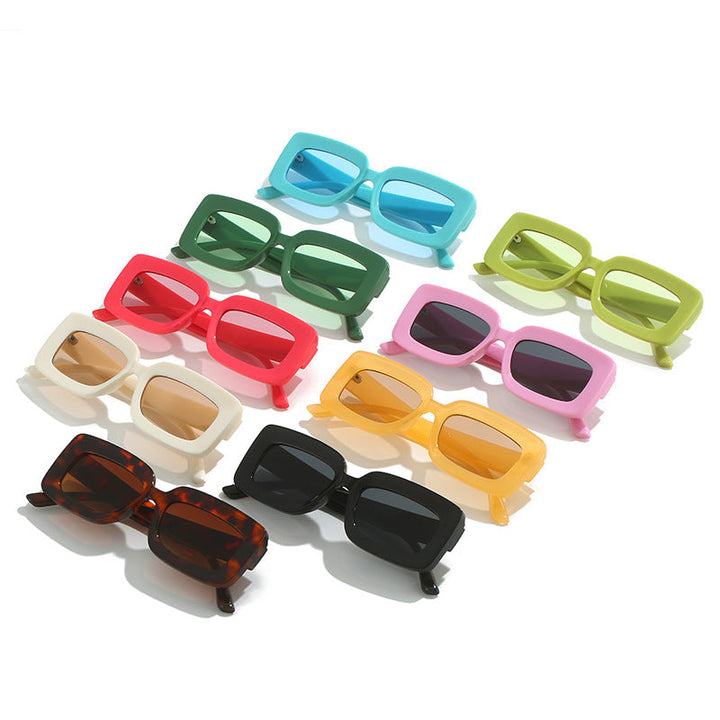 Women's Fashion Turtle Sunglasses with Rectangular Frame and Gradient Lenses Kalsten