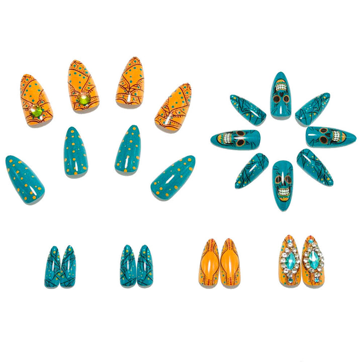 Artificial nails with intricate skull designs Kalsten