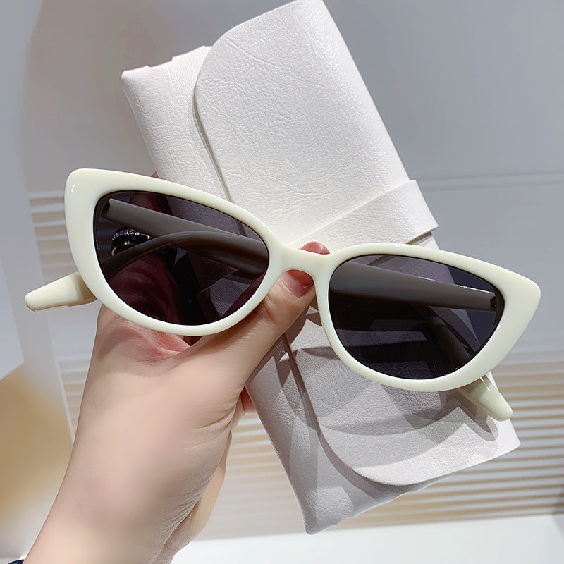 Ladies Cat-Eye Sunglasses with elegant, rimless design Kalsten