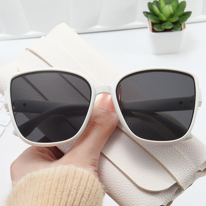 Women’s elegant oversized sunglasses in modern design Kalsten