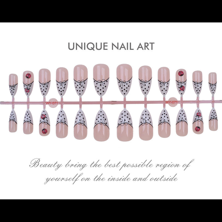 Elegant Artistic Press-On Nail Set Kalsten