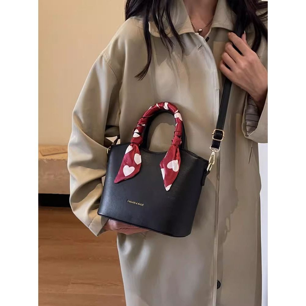 Chic Mini Handbag Kalsten