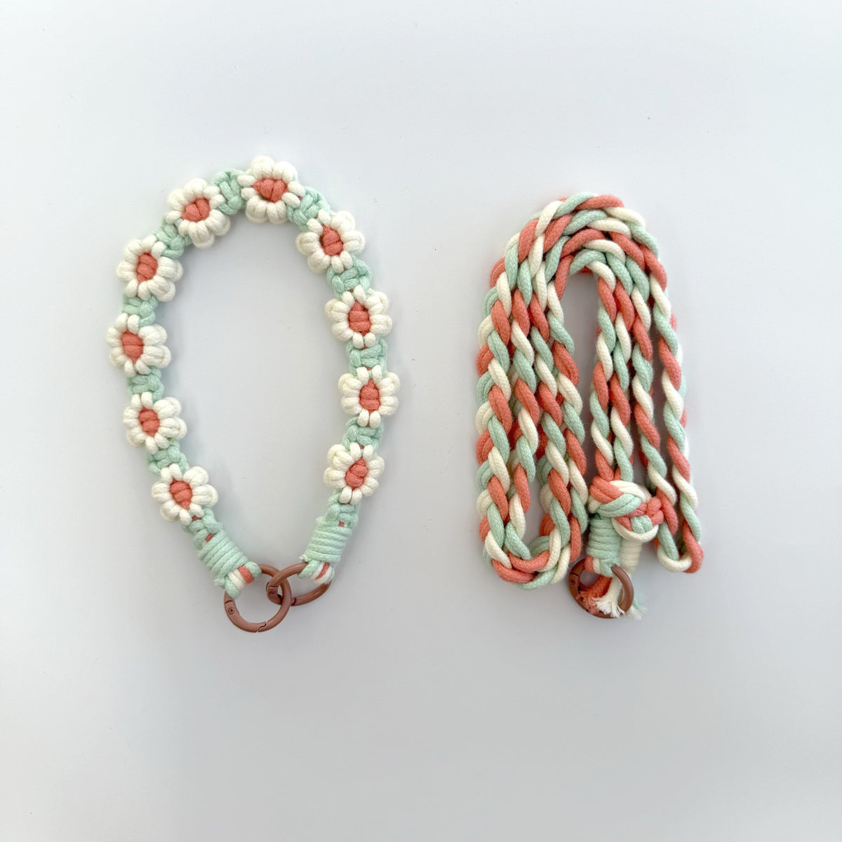 Macrame Dog Leash Holder Acalora