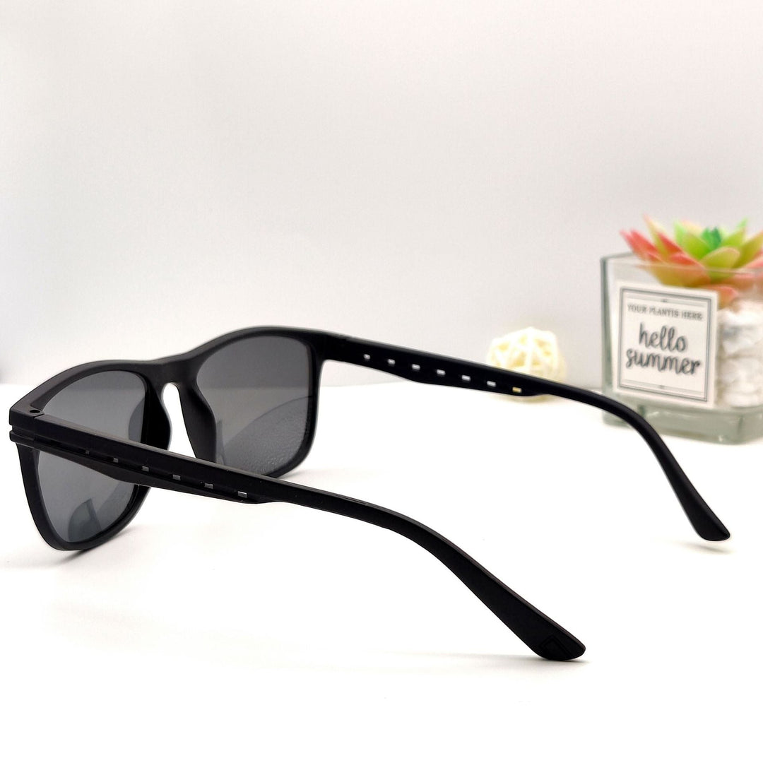 Men's stylish sunglasses with a sleek frame and polarized lenses Kalsten