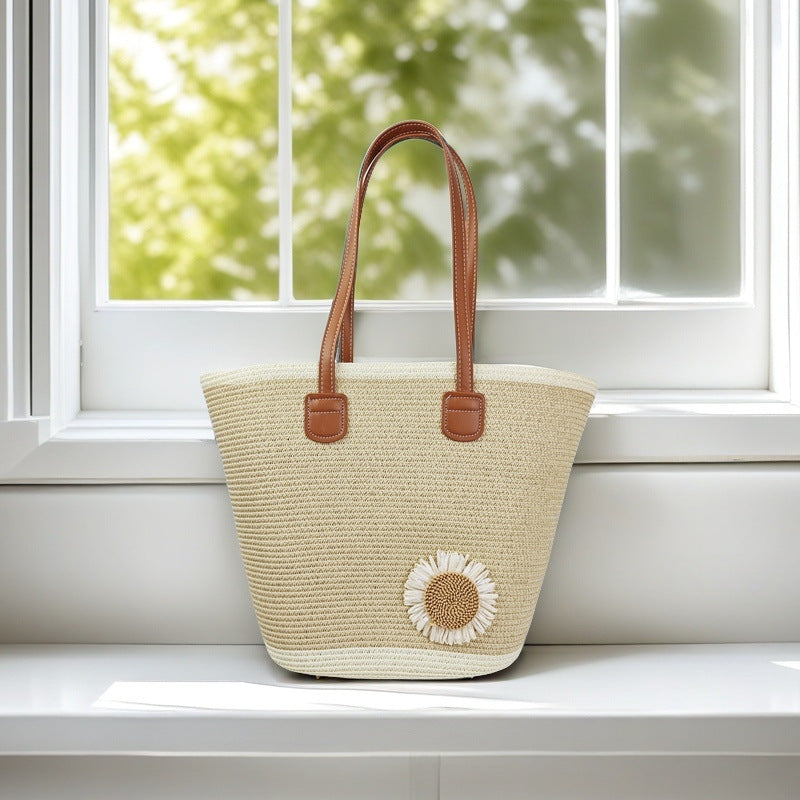 Beach bag with floral accents Kalsten