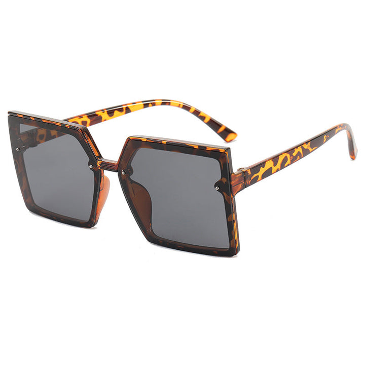 Women's stylish oversized sunglasses with geometric design Kalsten