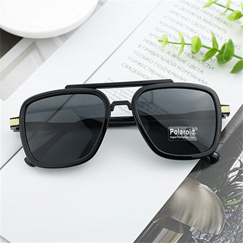 Ladies modern sunglasses with square frame Kalsten