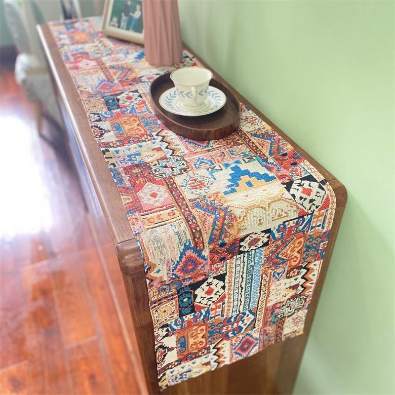 Artistic Geometric Pattern Table Runner