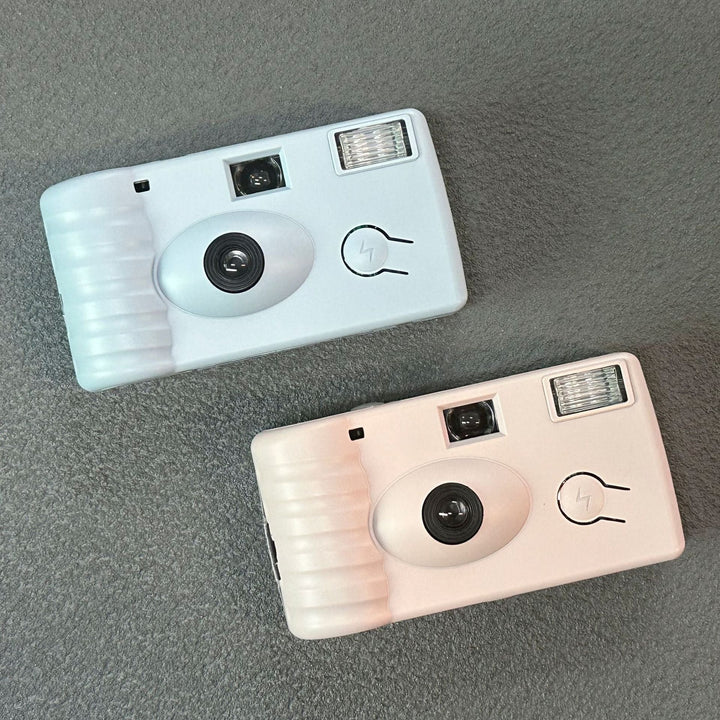 Retro-Themed Disposable Instant Camera Kalsten