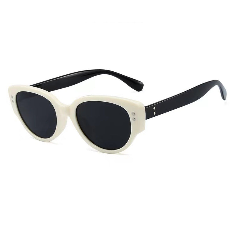 Ladies Fashion Sunglasses in Retro Style Kalsten
