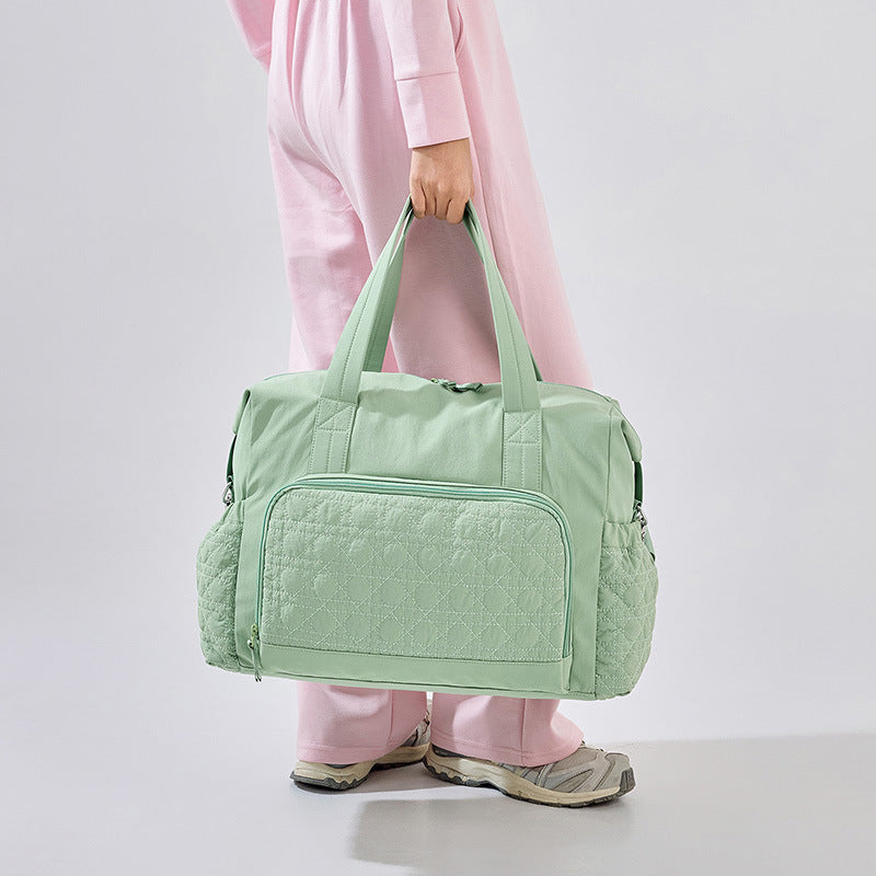 Sporty travel bag with innovative compartment design Kalsten