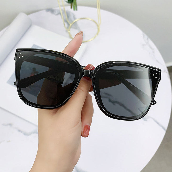 Women's Cat-Eye Sunglasses in Elegant and Modern Design Kalsten