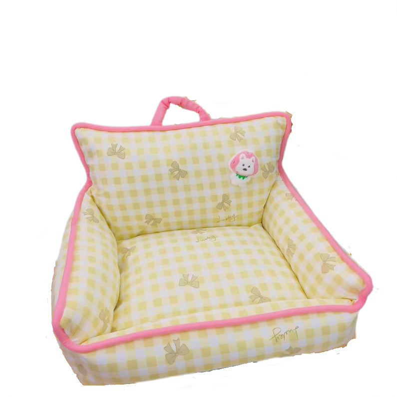 Cozy Checkered Dog Bed