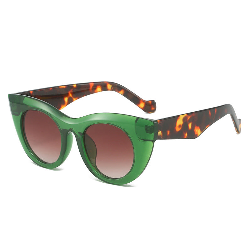 Ladies Cat-Eye Sunglasses with Wide Frame and UV Protection Kalsten