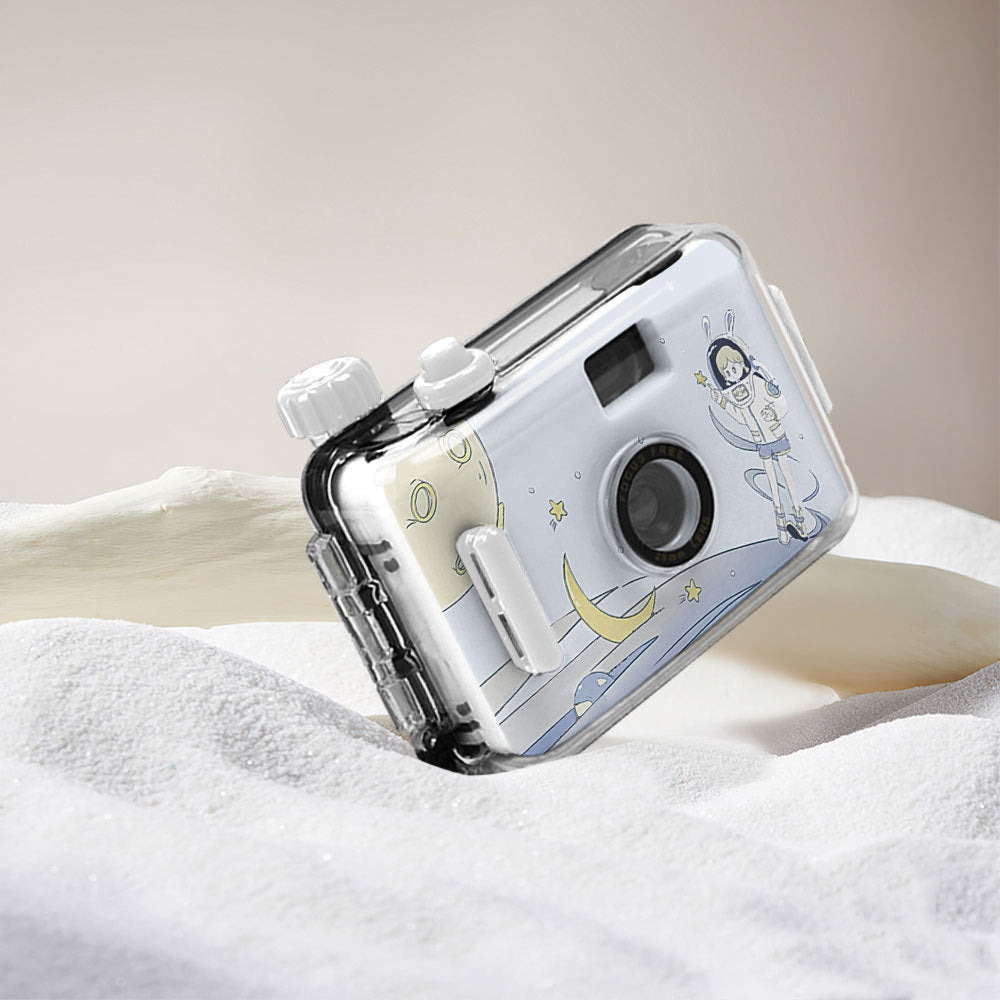 Adventure-Ready Waterproof Film Camera Kalsten
