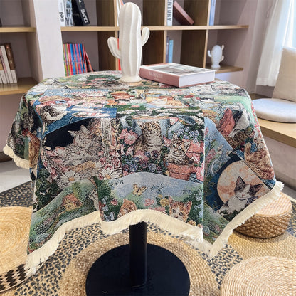Artistic Cat-Themed Table Cover