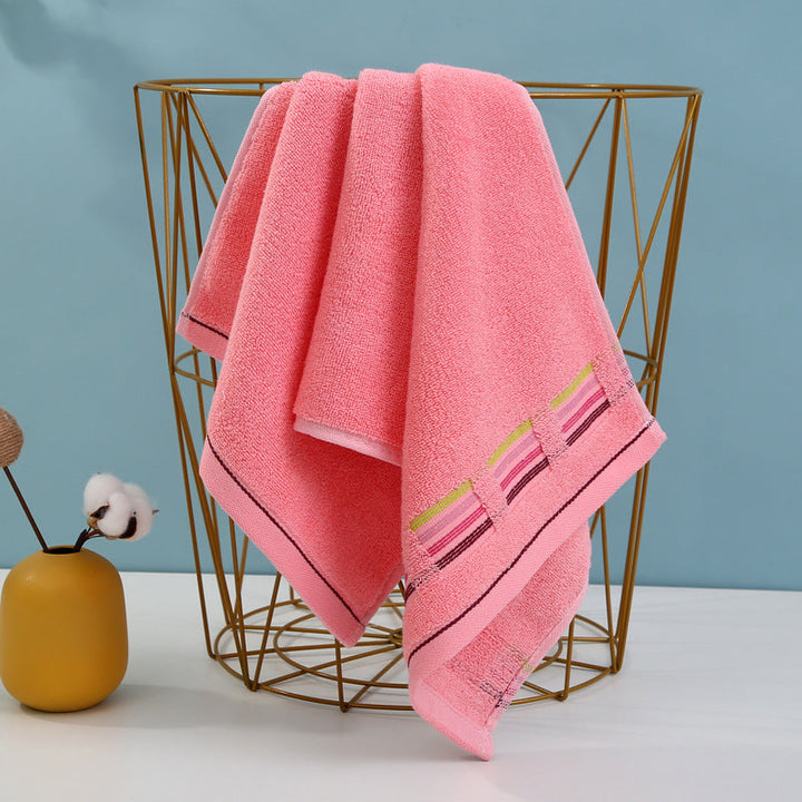 Towel with Stylish Stripe Pattern Kalsten