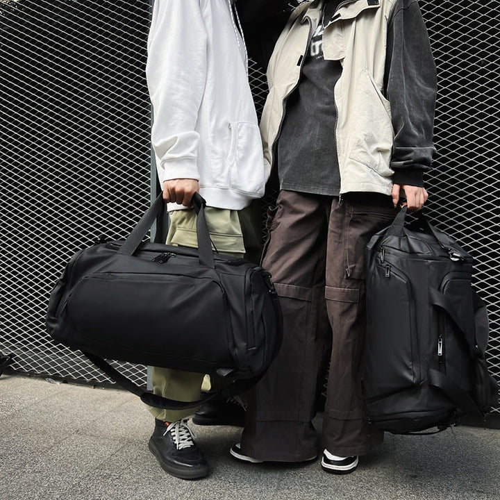 Sporty travel bag with many compartments Kalsten