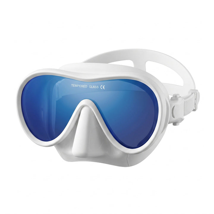 Diving mask with ergonomic design and wide field of vision Kalsten