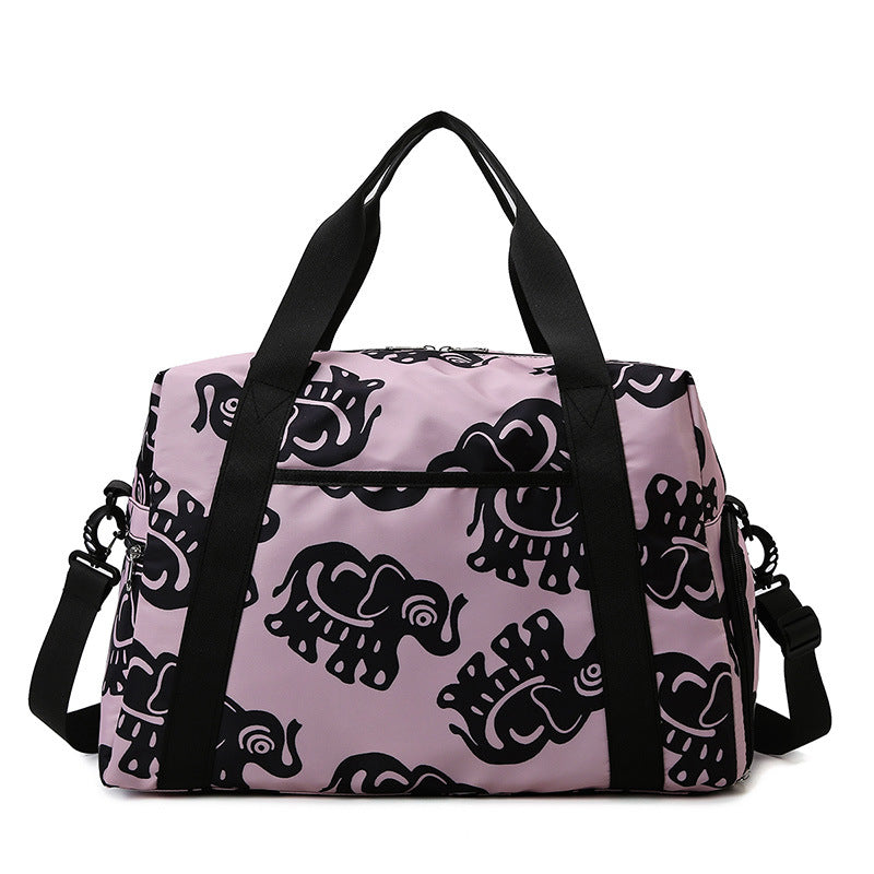 Sporty travel bag with playful elephant pattern Kalsten