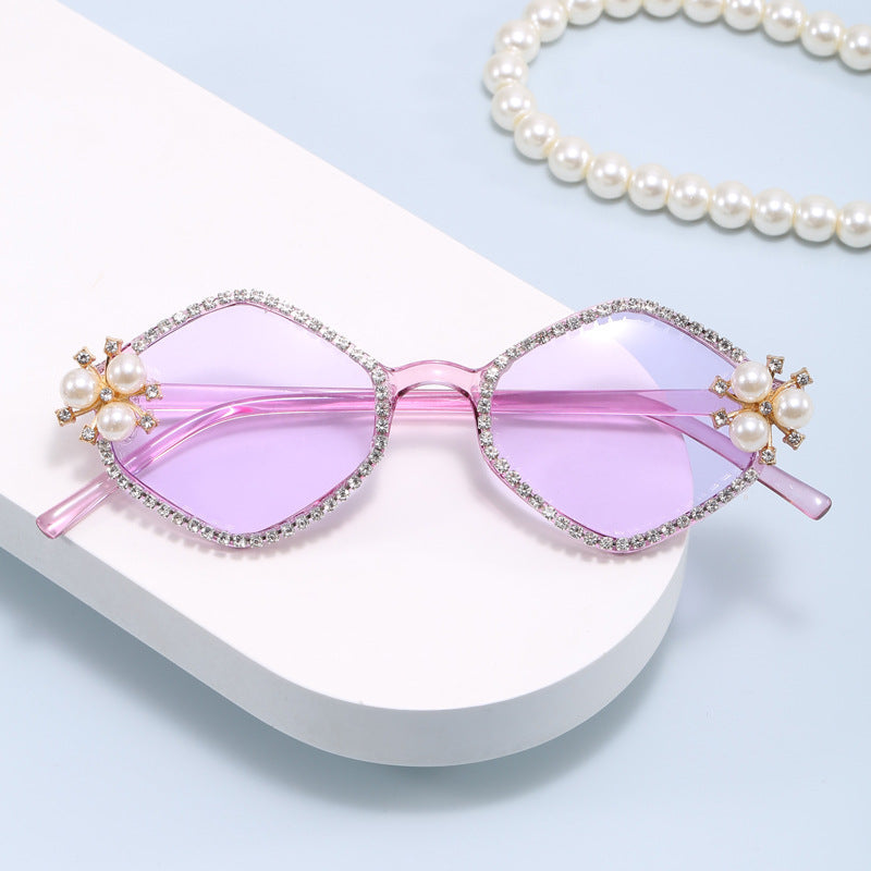 Women's extravagant sunglasses with glamorous pearl details Kalsten
