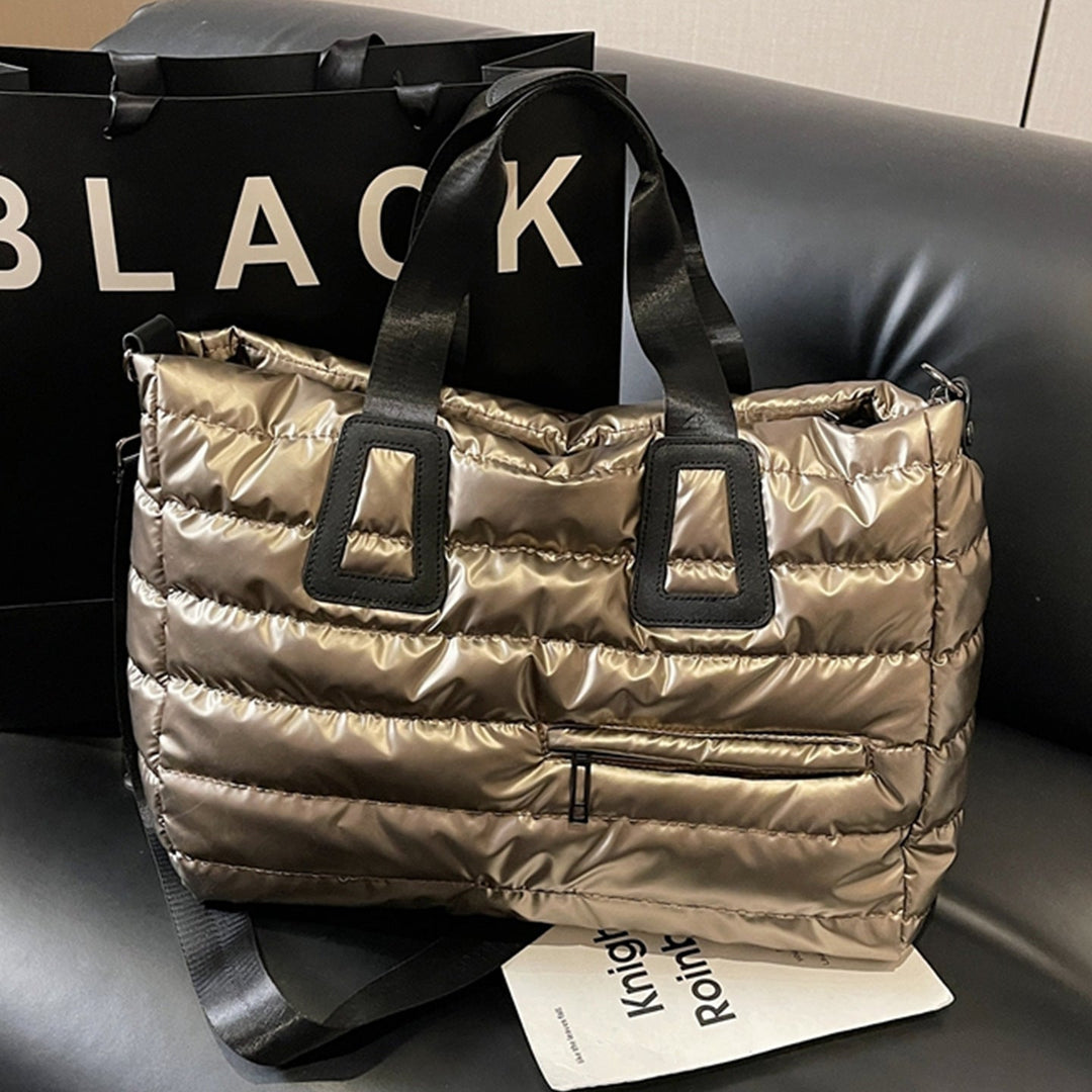 Leisure bag with padded interior and removable shoulder strap Kalsten