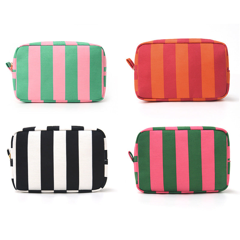Cosmetic storage bag with practical storage space Kalsten