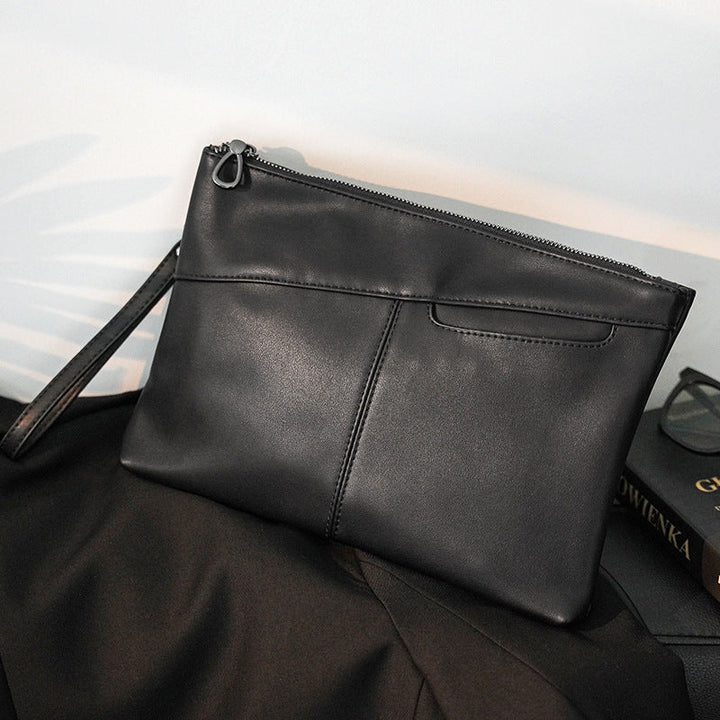 Elegant Leather Clutch Kalsten