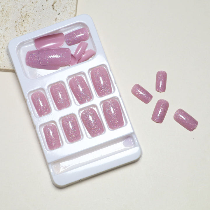 Sparkling Glam Press-On Nail Set Kalsten