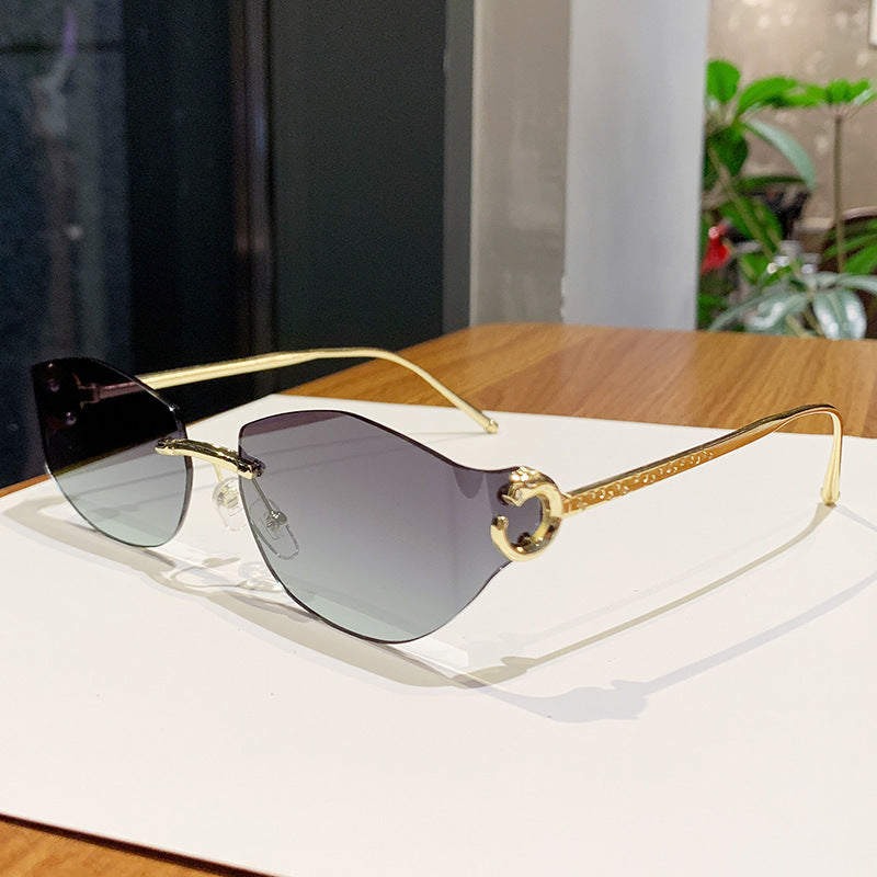 Women's fashionable sunglasses with innovative checkered design Kalsten