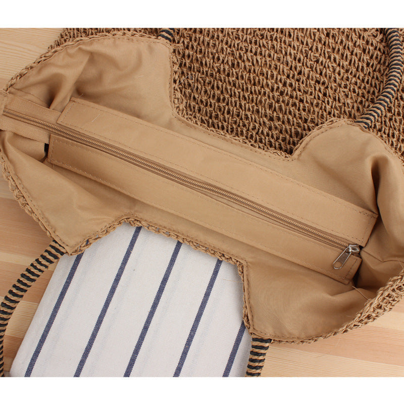 Handmade straw shoulder bag with structured design Kalsten
