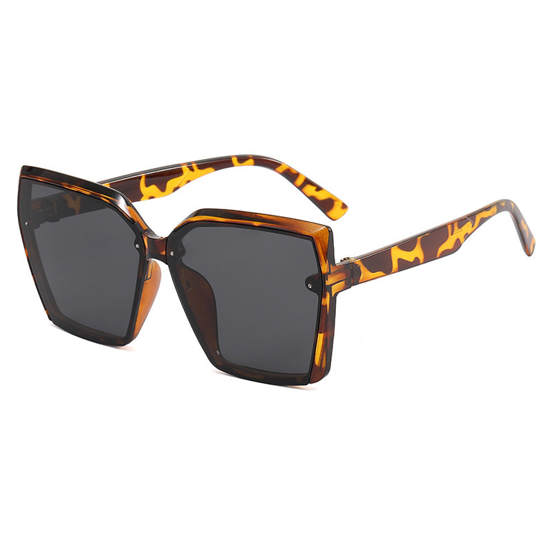 Women's Oversized Sunglasses with Modern Tortoiseshell Design Kalsten